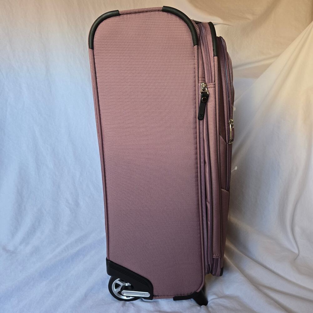 Travelpro Maxlite 5 22 Expandable Carry-on Rollaboard BNWT RARE color - Picture 4 of 9